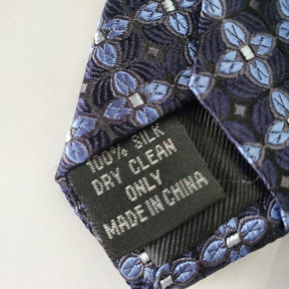 SIMON CARTER London Men's Tie Blue Embossed Jacquard Geometric Print 100% Silk - Picture 6 of 6